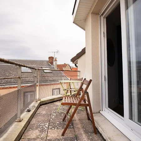 Apartamento Au Milieu Des Vignes, Dans Ma Bulle, Vermeer, Monalisa Et Van Gogh 23p